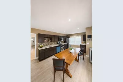 61 Austin St, Chicopee, MA 01013 - Photo 3