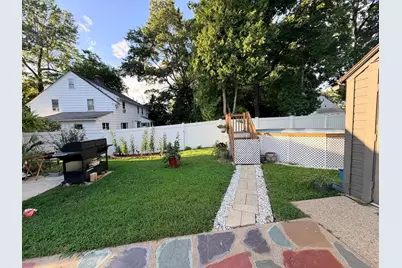169 Roosevelt Ave, Springfield, MA 01118 - Photo 29