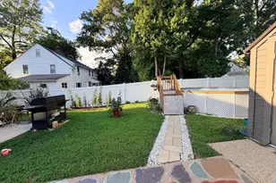 169 Roosevelt Ave, Springfield, MA 01118 - Photo 29