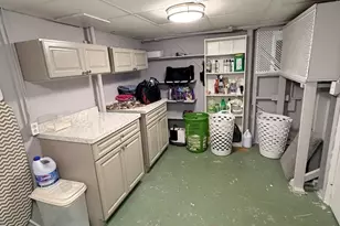 169 Roosevelt Ave, Springfield, MA 01118 - Photo 21