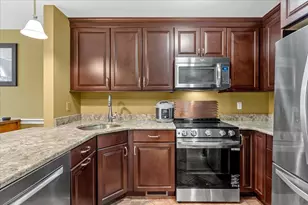 20 Waltham Dr, Plainville, MA 02762 - Photo 9