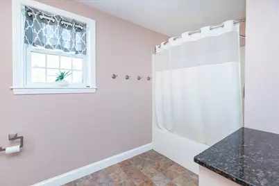 514 Pleasant St, Weymouth, MA 02190 - Photo 23