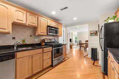 12 Maple Ave #3, Andover, MA 01810 - Photo 3