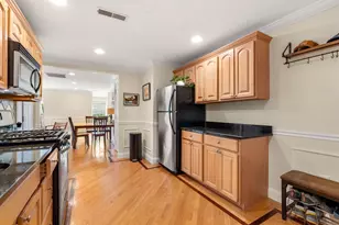 12 Maple Ave, Andover, MA 01810 - Photo 5