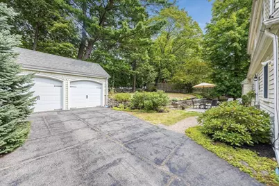 21 Bond St, Reading, MA 01867 - Photo 27