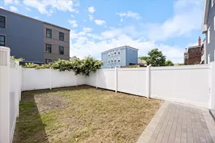 46 Addison St, Chelsea, MA 02150 - Photo 23