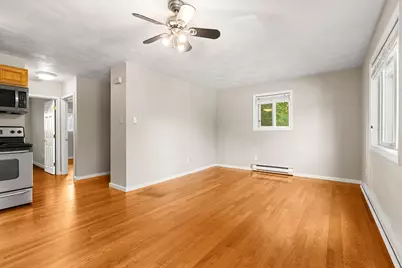 16 Cleveland Place #8, Gloucester, MA 01930 - Photo 3