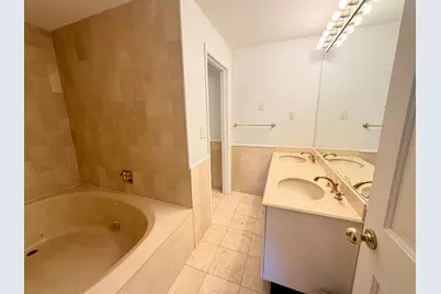 1001 Marina Dr #705, Quincy, MA 02171 - Photo 11