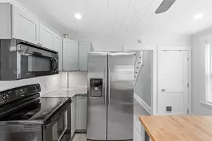 96 Apricot St, Worcester, MA 01603 - Photo 11