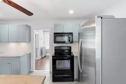 96 Apricot St, Worcester, MA 01603 - Photo 5