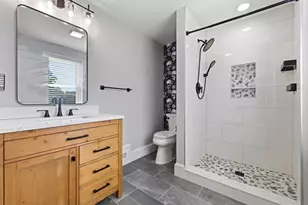42 School St, Salem, MA 01970 - Photo 23