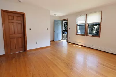 67 Lincoln St #A, Manchester by the Sea, MA 01944 - Photo 3