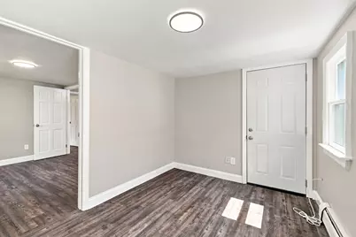 174,5 Lakeview Ave, Taunton, MA 02780 - Photo 13