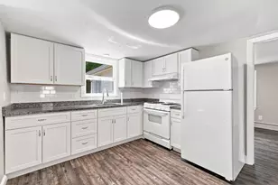 174 5 Lakeview Ave, Taunton, MA 02780 - Photo 19