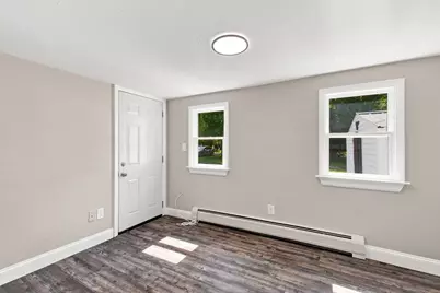 174,5 Lakeview Ave, Taunton, MA 02780 - Photo 11