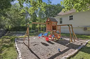 15 Miles Rd, Tewksbury, MA 01876 - Photo 5