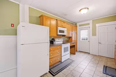 209 Green St, Gardner, MA 01440 - Photo 17
