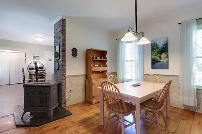 25 Prospect St, Pepperell, MA 01463 - Photo 7