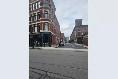 219 Central #3E, Lowell, MA 01852 - Photo 3
