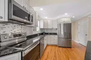 15 Whitney St, Haverhill, MA 01832 - Photo 15