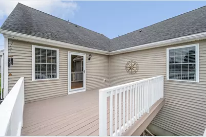 15 Whitney St #15, Haverhill, MA 01832 - Photo 9