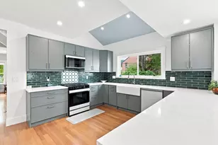 1161 Franklin St, Stoneham, MA 02180 - Photo 13