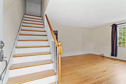 51 Ridge Rd, Marlborough, MA 01752 - Photo 9