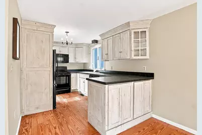 679-A Burncoat Street, Worcester, MA 01606 - Photo 9