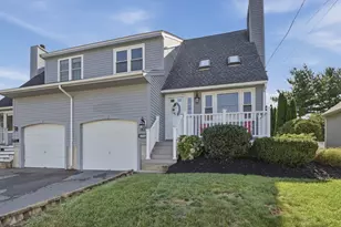 679 A Burncoat St, Worcester, MA 01606 - Photo 1