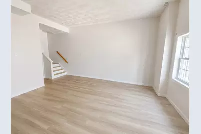 6 Fairlawn Ave #House, Burlington, MA 01803 - Photo 11