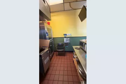 4 Wheeler St, Lynn, MA 01901 - Photo 9