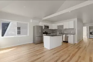 458-460 Smithfield Ave, Pawtucket, RI 02860 - Photo 3