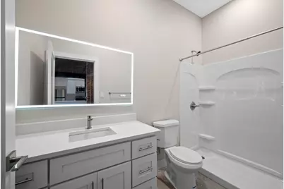 34 Tremaine St #2, Leominster, MA 01453 - Photo 5