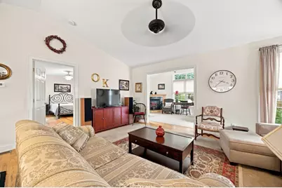 9 Parc Place #2, Southampton, MA 01073 - Photo 11
