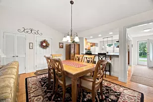 9 Parc Pl, Southampton, MA 01073 - Photo 7