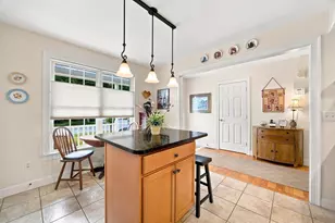 9 Parc Pl, Southampton, MA 01073 - Photo 5