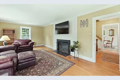 153 Lawrence St, Gardner, MA 01440 - Photo 9