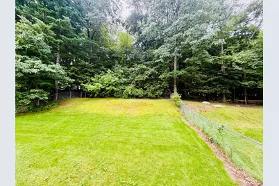 433 Gifford Street, Springfield, MA 01118 - Photo 21