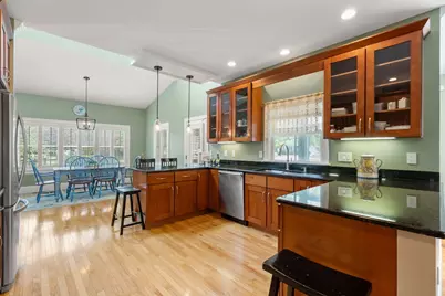 31 Hathaway Pond Cir #31, Rochester, MA 02770 - Photo 3