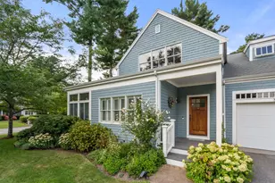 31 Hathaway Pond Cir, Rochester, MA 02770 - Photo 1