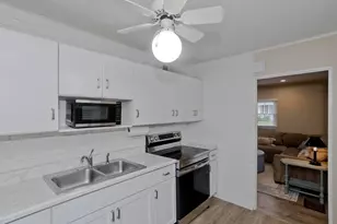 29 Lawnwood Ave, Longmeadow, MA 01106 - Photo 11