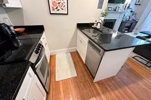 7 Hereford St, Boston, MA 02115 - Photo 3