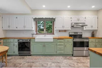 30 Woodrow Ave, Haverhill, MA 01830 - Photo 7