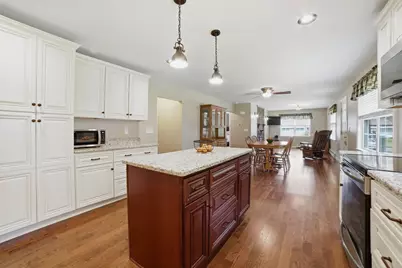 425 River Road, Uxbridge, MA 01569 - Photo 7