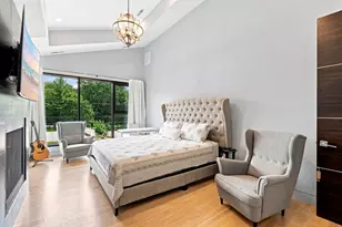 61 Walnut St, Saugus, MA 01906 - Photo 15