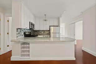 85 E India Row, Boston, MA 02110 - Photo 1