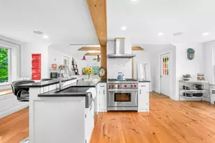204 Waquoit Hwy, Falmouth, MA 02536 - Photo 9