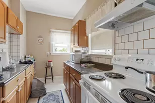 381 Pine St, Fall River, MA 02720 - Photo 25