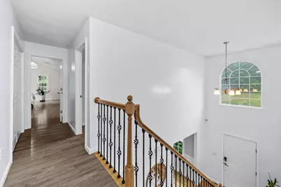 38 Bellows Cir, Marlborough, MA 01752 - Photo 17