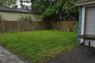 81 Lyndale St, Springfield, MA 01108 - Photo 15